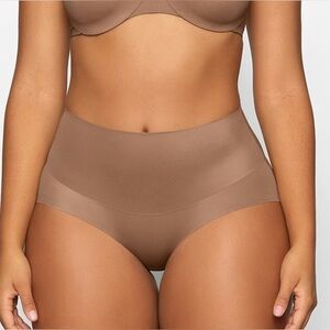 SKIMS NWT Smoothing Intimates High Waisted Brief Sienna Size Small